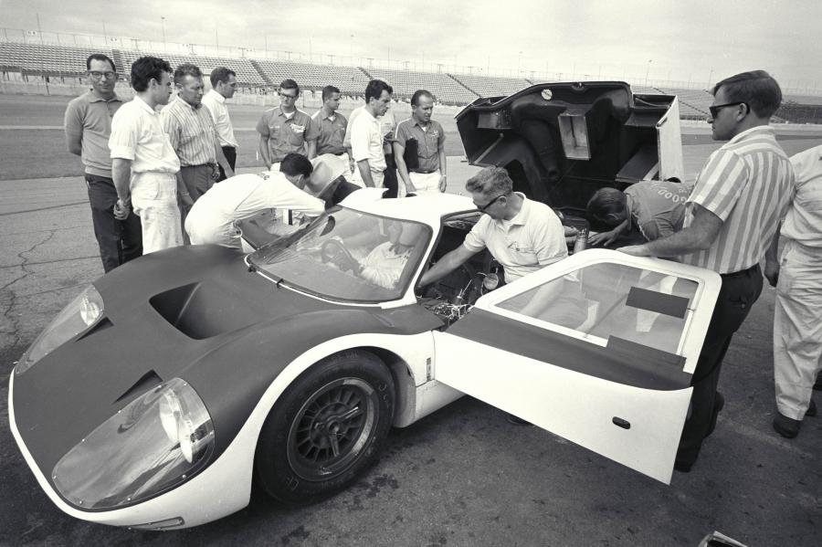  Ford GT40 (Mk IV) 1967 года  (фото 56 из 81)